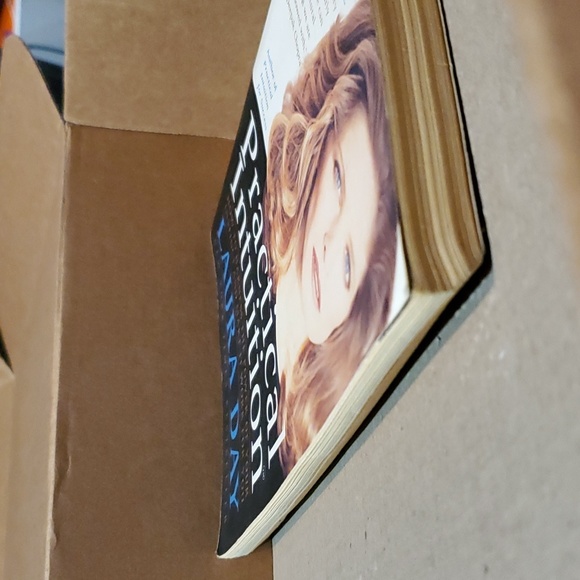 2/$8 📚 Practical Intuition Laura Day Paperback book - Picture 7 of 12